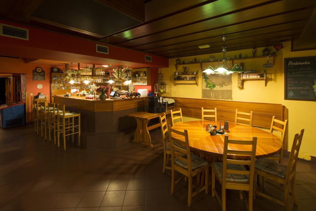 Pension & Restaurace Zeleny Mlyn Žacléř Kültér fotó
